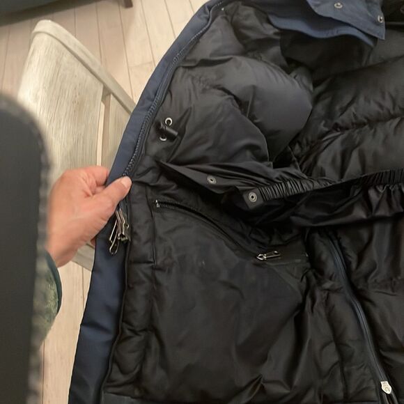 L.L. BEAN EXTREME WEATHER PARKA.  GORETEX.  ALMOST NEW - Picture 9 of 15